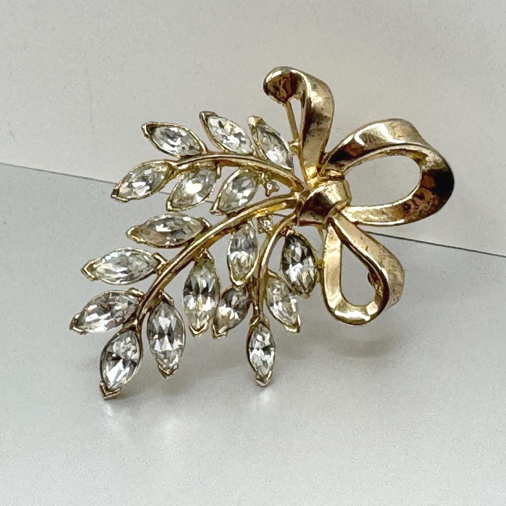 Trifari Alfred Philippe gold toned leaf brooch with marquise clear rhinestone's